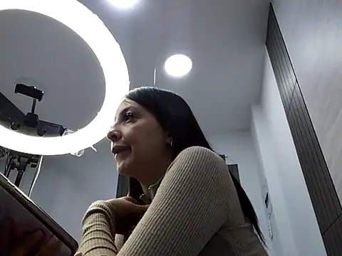 Snapshot of Savannah_Monroe chatting on 18, 12, 2025 Savannah Monroe online show from 18, 12, 2025