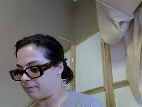 Snapshot of ITALIANASISIXX chatting on 19, 1, 2025 ITALIANASISIXX online show from 19, 1, 2025