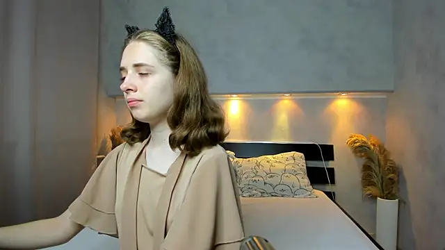 Snapshot of Camilla_Kelly chatting on 10, 9, 2025 Camilla Kelly online show from 10, 9, 2025