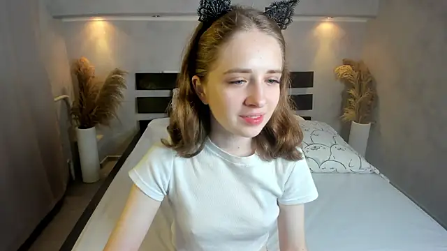 Snapshot of Camilla_Kelly chatting on 10, 10, 2025 Camilla Kelly online show from 10, 10, 2025
