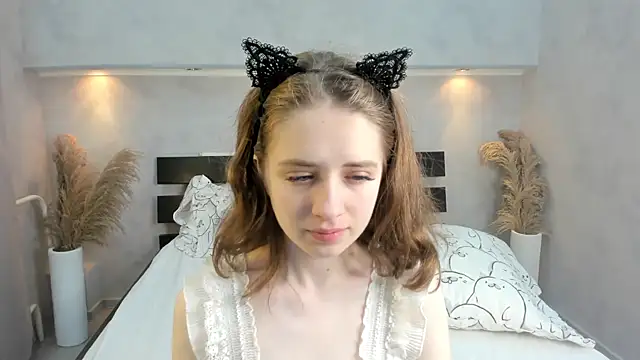 Snapshot of Camilla_Kelly chatting on 15, 10, 2025 Camilla Kelly online show from 15, 10, 2025