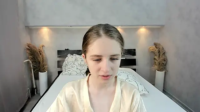 Camilla Kelly online show from 31, 10, 2025