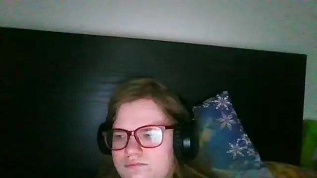 Moonolighta online show from 10, 2, 2026