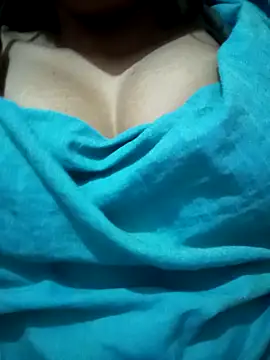 kaviyaponnu0987 online show from 11, 2, 2026