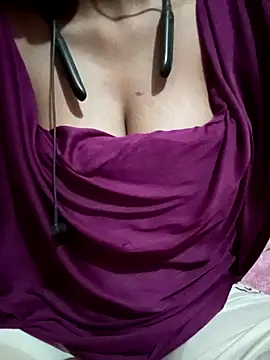 kaviyaponnu0987 online show from 26, 3, 2026