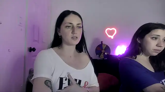 Snapshot of torithequeen chatting on 2, 3, 2026 torithequeen online show from 2, 3, 2026