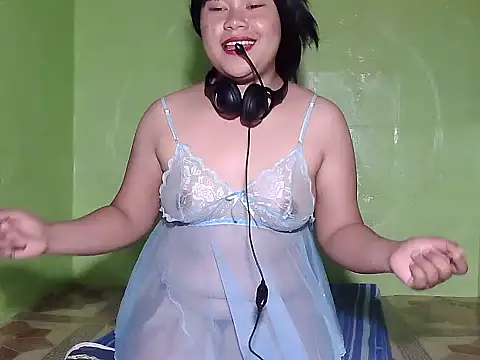 Snapshot of Kiarra_69 chatting on 27, 9, 2025 Kiarra 69 online show from 27, 9, 2025