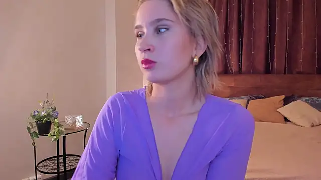 Snapshot of odelynbrower chatting on 18, 11, 2025 odelynbrower online show from 18, 11, 2025