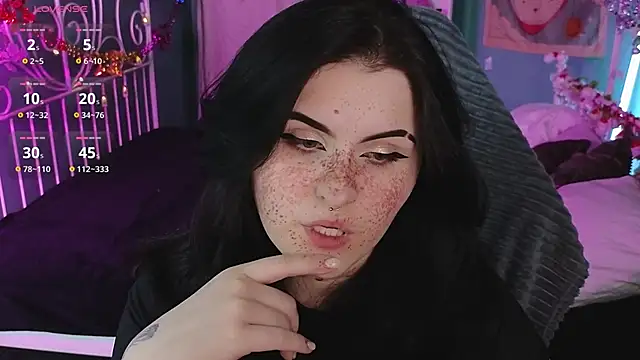 Snapshot of Dark_Shine chatting on 22, 12, 2025 Dark Shine online show from 22, 12, 2025