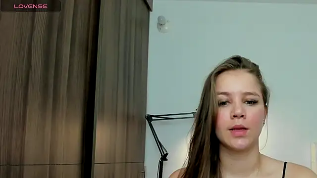 Snapshot of Mia_Spencer1_ chatting on 11, 11, 2025 Mia Spencer1 online show from 11, 11, 2025