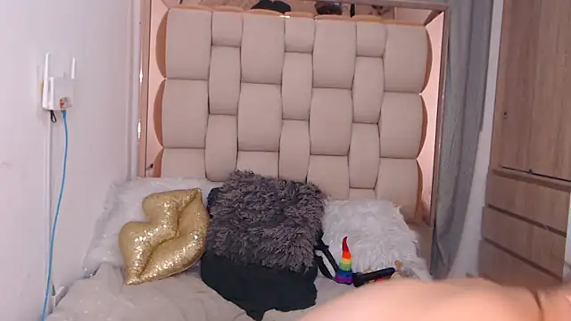 Snapshot of emarosse1 chatting on 30, 11, 2025 emarosse1 online show from 30, 11, 2025