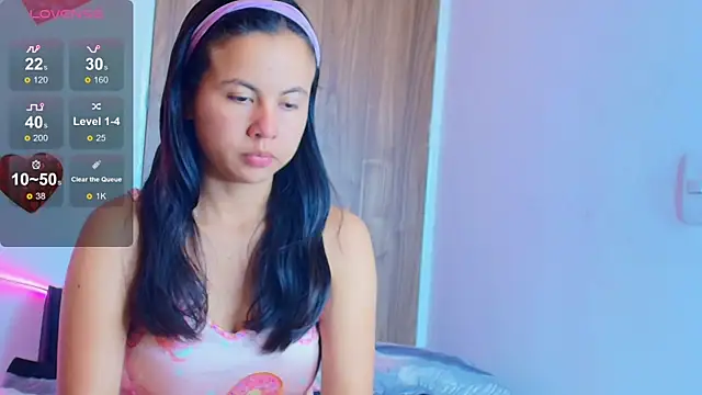 Snapshot of mady_gh chatting on 5, 11, 2025 mady gh online show from 5, 11, 2025