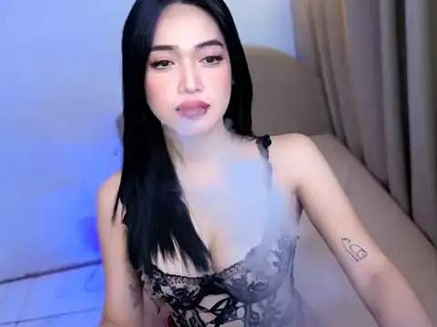 Snapshot of Madmoisellex chatting on 8, 6, 2026 Madmoisellex online show from 8, 6, 2026