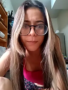Snapshot of vivizinha27 chatting on 31, 5, 2026 vivizinha27 online show from 31, 5, 2026