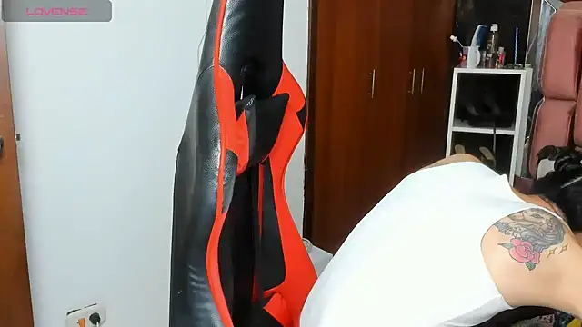 Snapshot of sara_slut21 chatting on 20, 3, 2025 sara slut21 online show from 20, 3, 2025