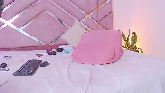 sofia 07 online show from 19, 9, 2025