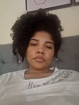 Snapshot of madelene chatting on 26, 12, 2024 madelene online show from 26, 12, 2024