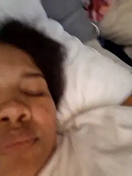 Snapshot of madelene chatting on 1, 2, 2025 madelene online show from 1, 2, 2025