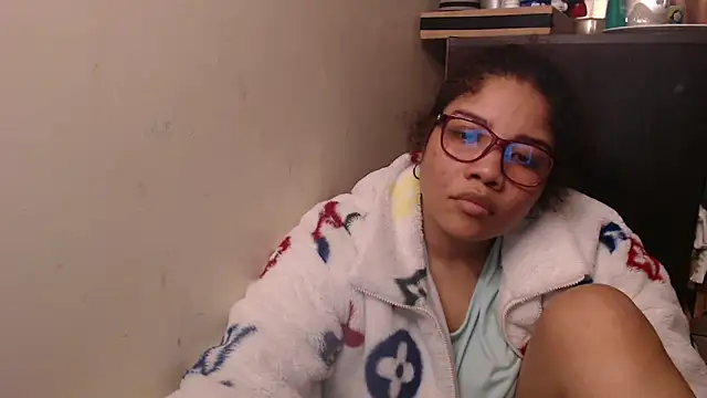 Snapshot of madelene chatting on 28, 9, 2025 madelene online show from 28, 9, 2025