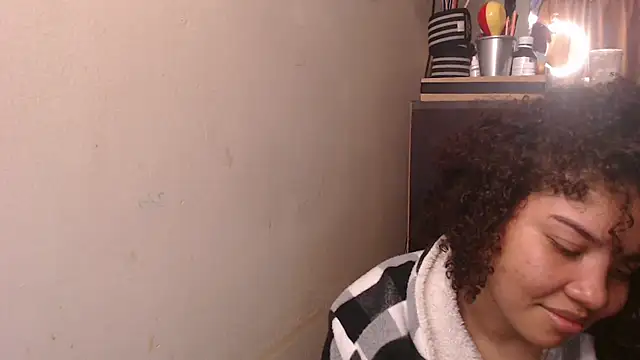 Snapshot of madelene chatting on 6, 10, 2025 madelene online show from 6, 10, 2025