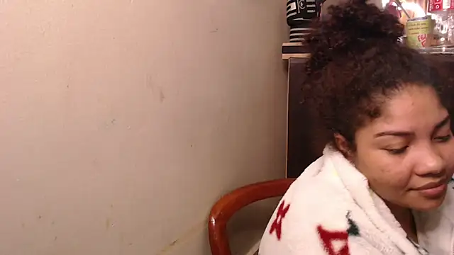 Snapshot of madelene chatting on 18, 10, 2025 madelene online show from 18, 10, 2025