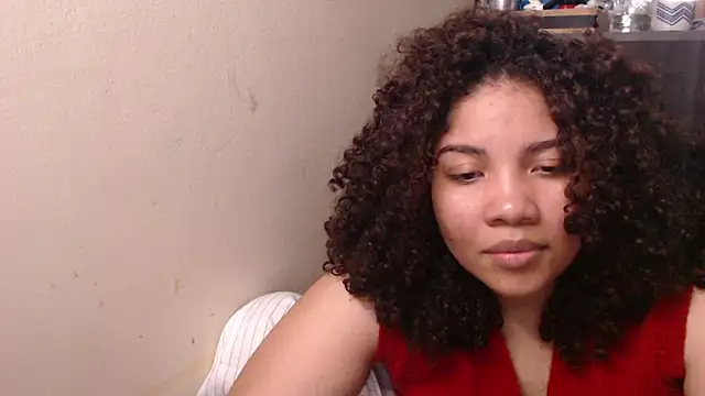 Snapshot of madelene chatting on 12, 11, 2025 madelene online show from 12, 11, 2025