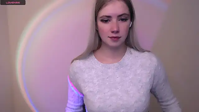 Snapshot of AliceHotty_ chatting on 20, 10, 2025 AliceHotty online show from 20, 10, 2025