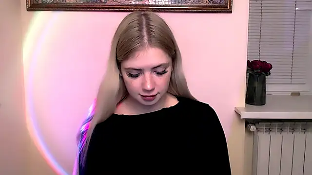 Snapshot of AliceHotty_ chatting on 8, 11, 2025 AliceHotty online show from 8, 11, 2025