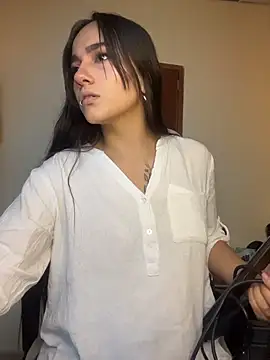 Snapshot of MiaRousexxx_ chatting on 11, 11, 2025 MiaRousexxx online show from 11, 11, 2025