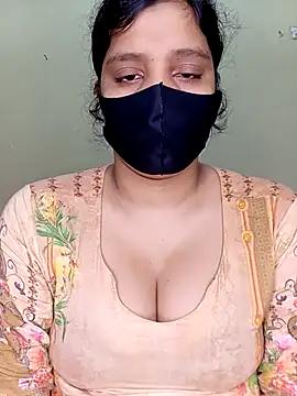 Snapshot of Rose-luckey chatting on 29, 4, 2026 Rose-luckey online show from 29, 4, 2026