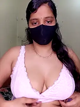 Snapshot of Rose-luckey chatting on 2, 5, 2026 Rose-luckey online show from 2, 5, 2026