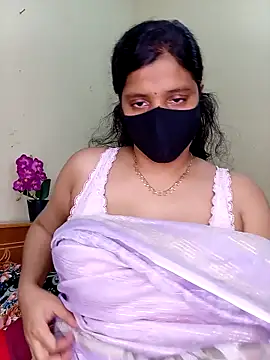 Snapshot of Rose-luckey chatting on 11, 5, 2026 Rose-luckey online show from 11, 5, 2026