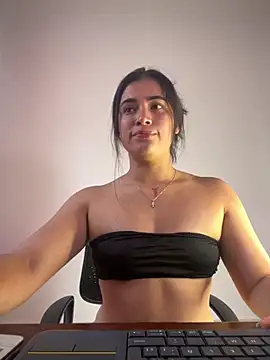 Snapshot of alice_shyness chatting on 29, 10, 2025 alice shyness online show from 29, 10, 2025