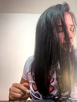 Snapshot of alice_shyness chatting on 8, 11, 2025 alice shyness online show from 8, 11, 2025