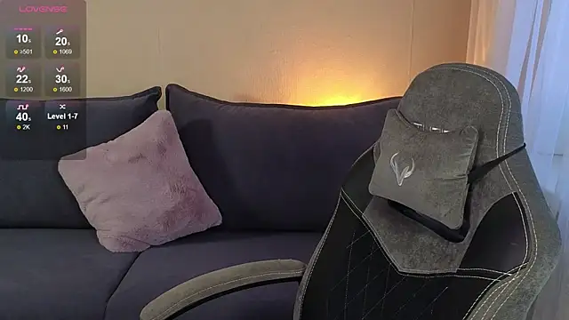 CarolineGuthrie online show from 12, 9, 2025