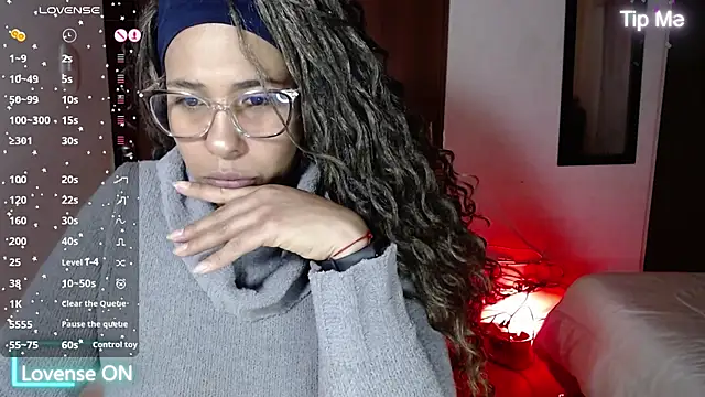 IVONNE COLLINS33 online show from 19, 3, 2026