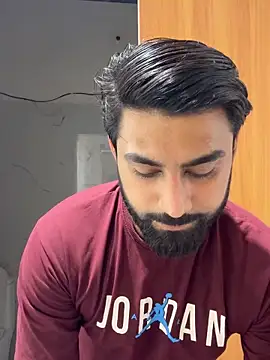 hottestboy03 online show from 20, 5, 2026