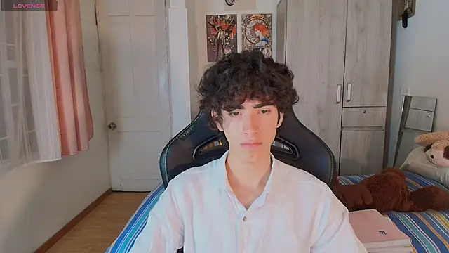 Nude Boy18 online show from 27, 3, 2026