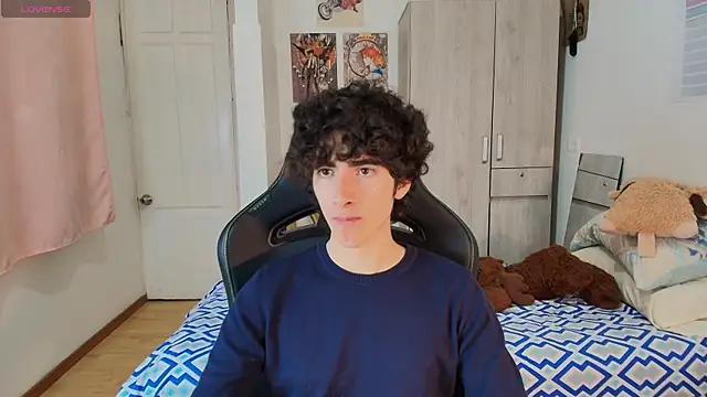 Nude Boy18 online show from 7, 4, 2026