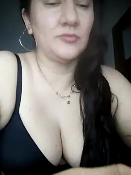 Aisha manzur online show from 5, 1, 2026