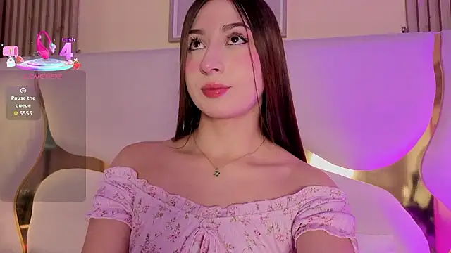 Snapshot of SofiJones_ chatting on 27, 2, 2026 SofiJones online show from 27, 2, 2026