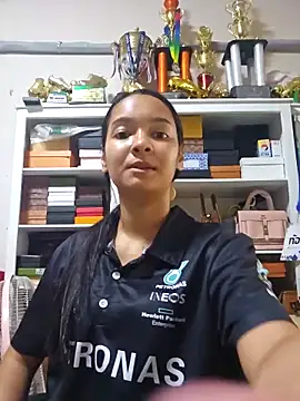 Natural Asian Girl online show from 13, 10, 2025