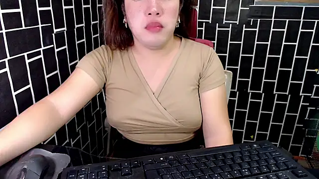 xUrDreamSlutWhore online show from 9, 9, 2025