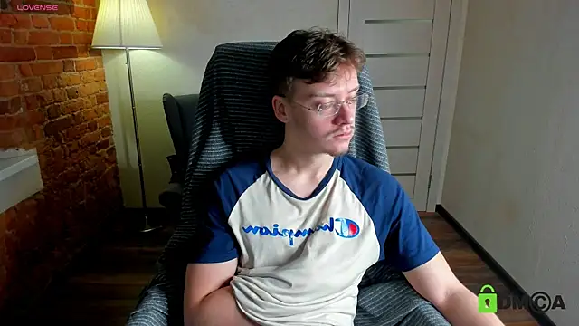 Snapshot of Harm_Dick chatting on 19, 12, 2025 Harm Dick online show from 19, 12, 2025