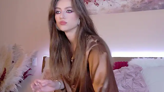 Snapshot of Sienna_Voss chatting on 7, 6, 2026 Sienna Voss online show from 7, 6, 2026