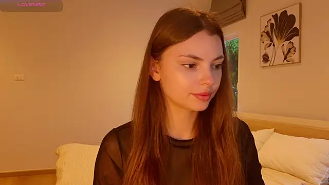 Snapshot of PhantomLace chatting on 6, 11, 2025 PhantomLace online show from 6, 11, 2025