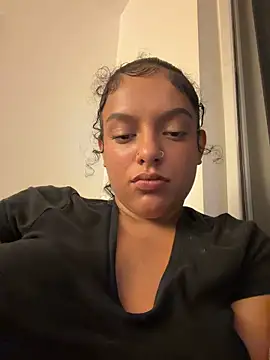 Snapshot of allybluee777 chatting on 21, 6, 2026 allybluee777 online show from 21, 6, 2026