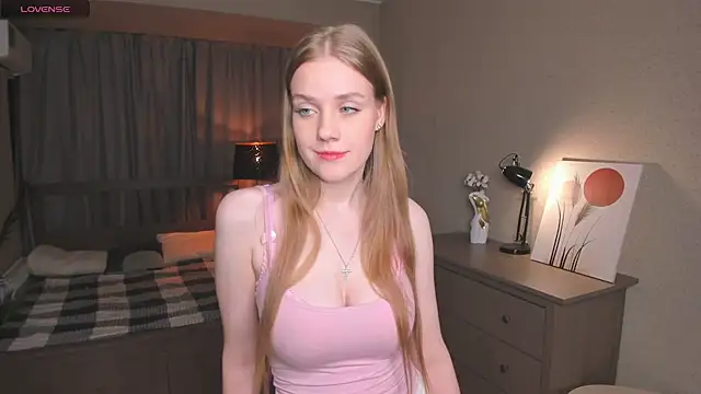 OdellaFrake online show from 20, 9, 2025