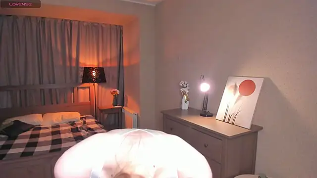 OdellaFrake online show from 31, 10, 2025