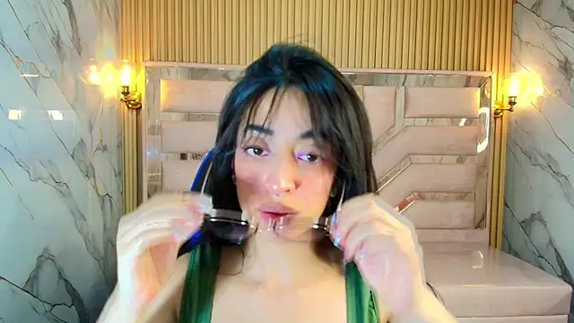 zoe r  online show from 25, 10, 2025